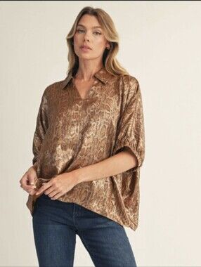 Jodifil Gold Shimmer Neutral Snakeskin Print Short Sleeve Top Sz S